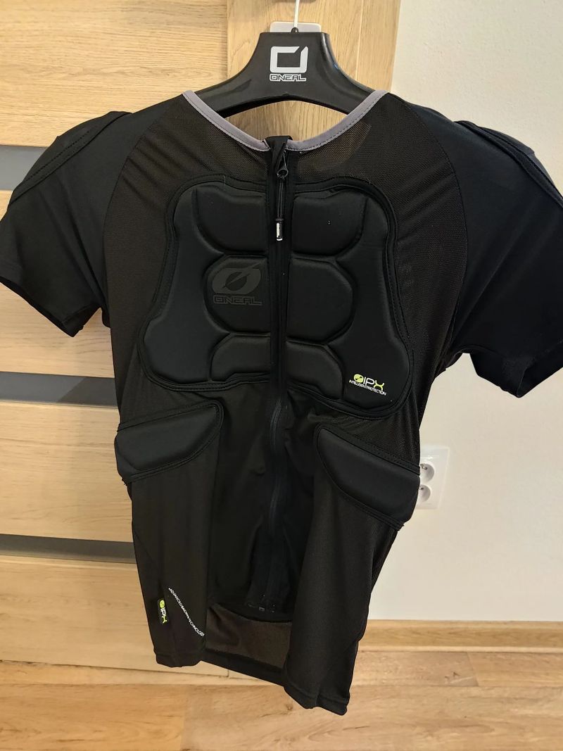 Chránič "páteřák O´Neal BP krátký rukáv černá L