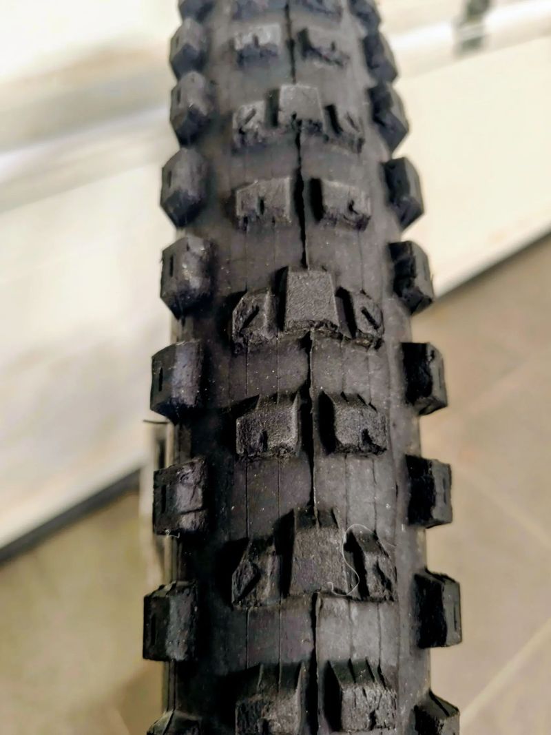 Prodám komplet zadní kolo