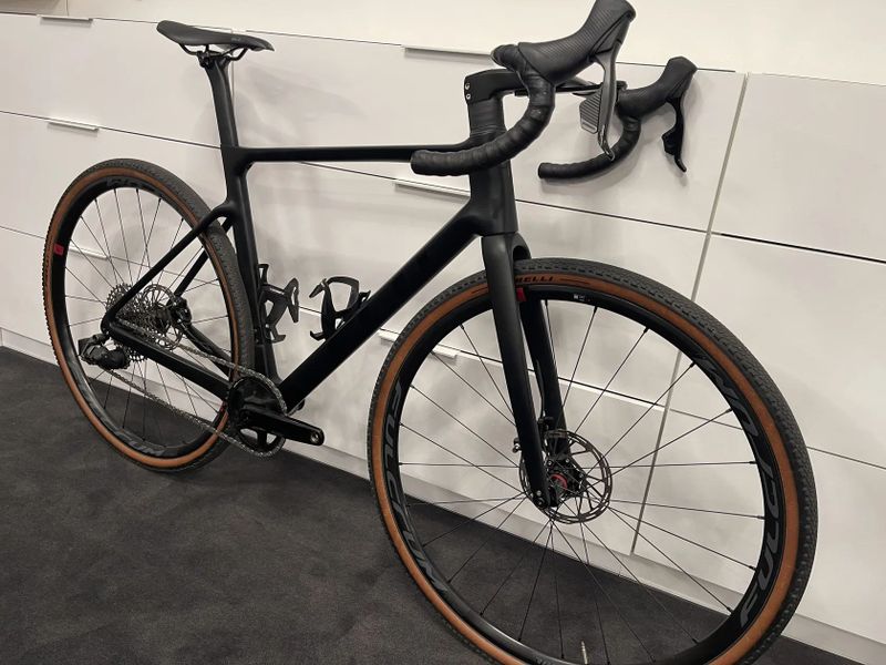 Sintesi FLU gravel carbon - SRAM RIVAL AXS