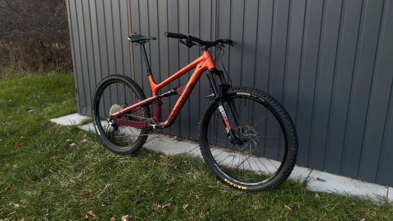 Canyon Spectral AL 125 5, nový rám 