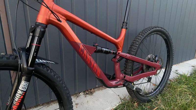 Canyon Spectral AL 125 5, nový rám 