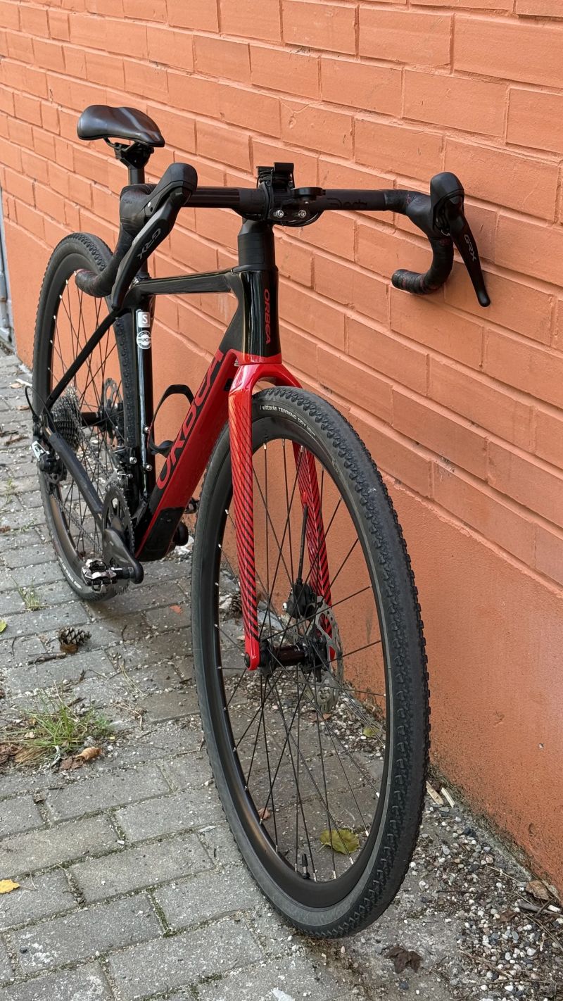 karbonová Orbea Terra M30