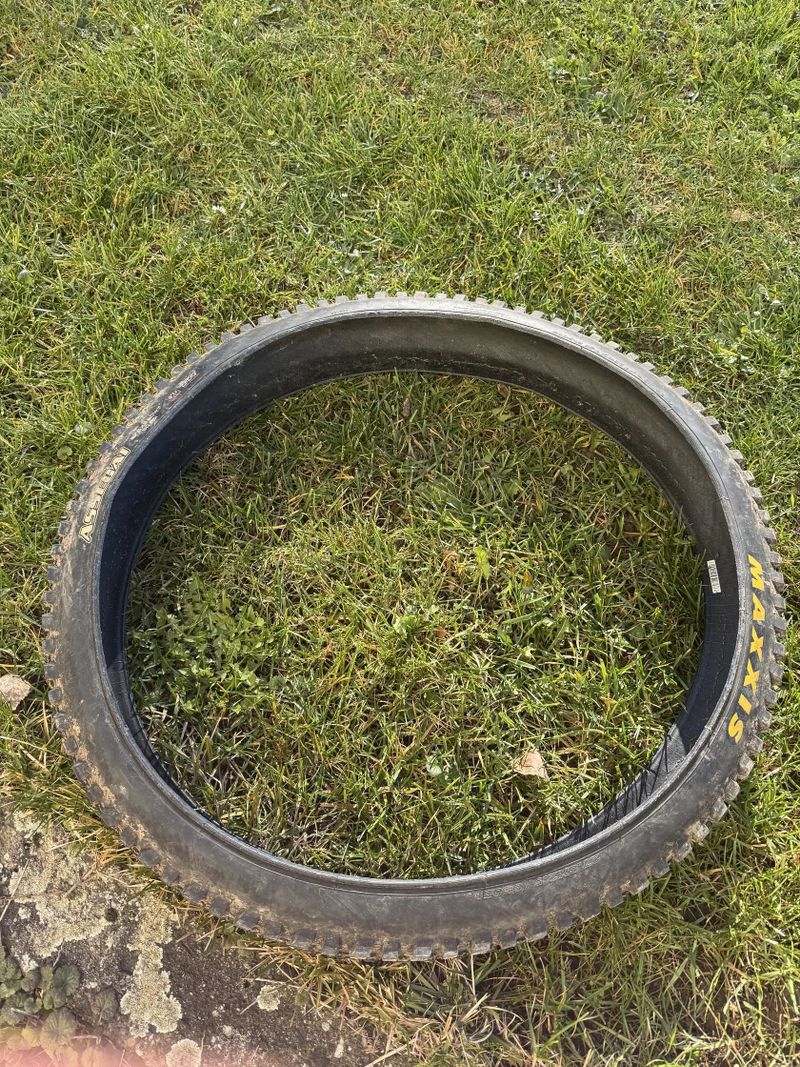 Pláště Assegai 27,5" + 29"