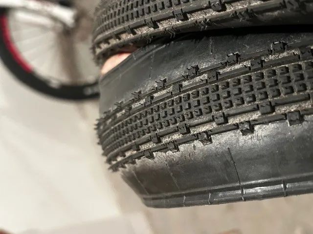 Panacer Gravelking+ 700x32C (32-622) - cena je za pár