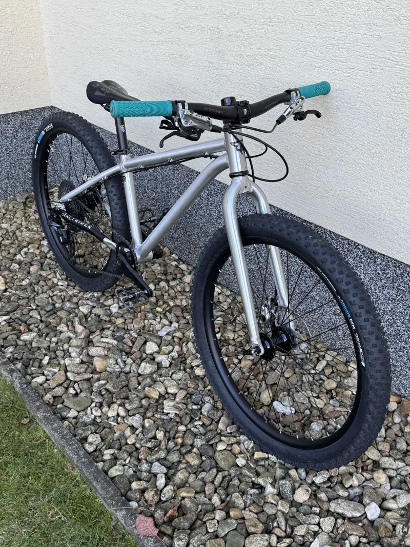 Early Rider Seeker 24 - SHIMANO XT