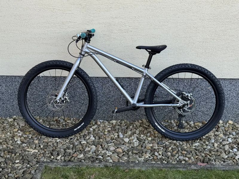 Early Rider Seeker 24 - SHIMANO XT