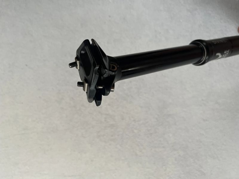 Teleskopická sedlovka BikeYoke Divine SL 125mm, ø 30,9 mm, páčka, bovden, lanko