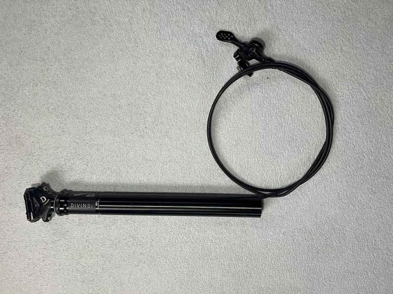 Teleskopická sedlovka BikeYoke Divine SL 125mm, ø 30,9 mm, páčka, bovden, lanko