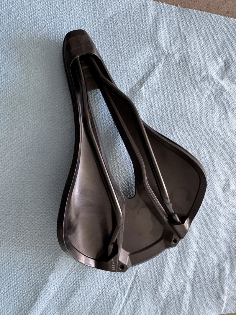 Prodám sedlo Specialized Power - Comp - 143 mm