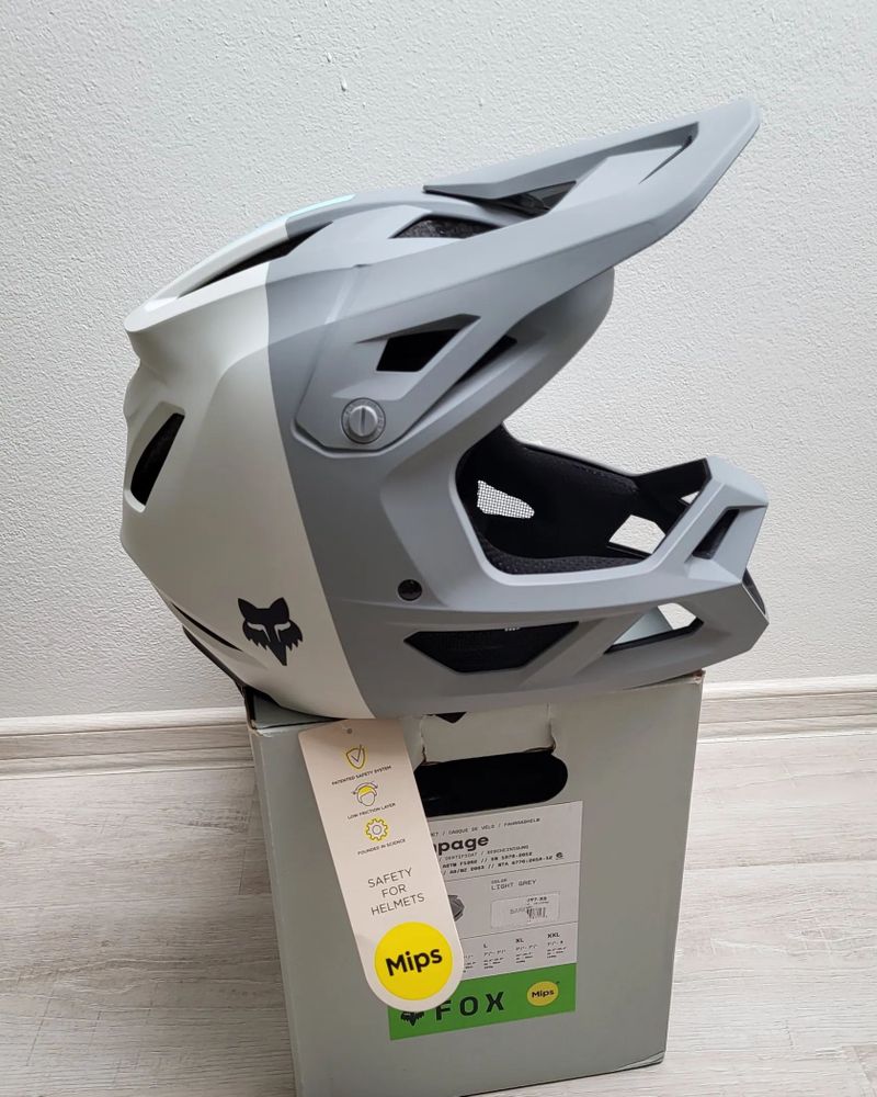 Nová downhill cyklo helma Fox Rampage MIps, vel. 53-54