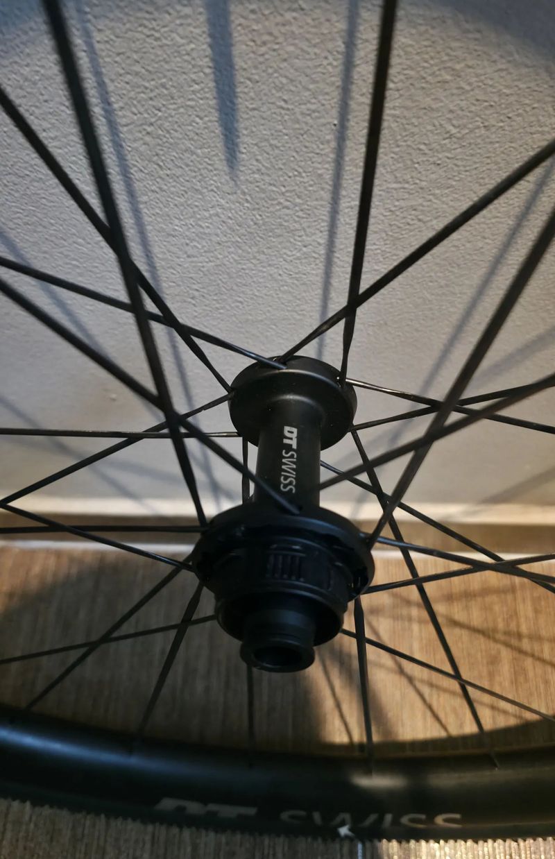 Sada kol DT Swiss GRC 1100 DICUT db 50 (SRAM XDR), pláště Schwalbe G-One RS Pro