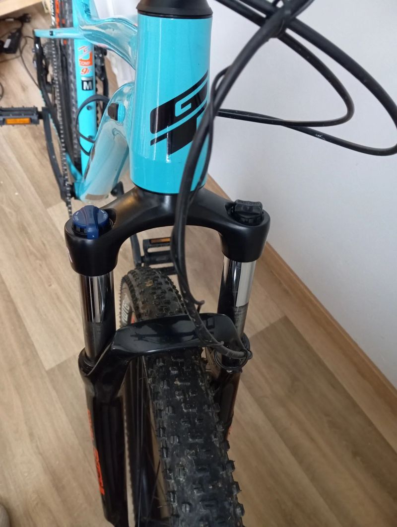 Horské kolo GT avalanche comp 29