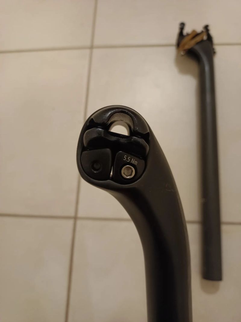 Karbonové sedlovky s průměrem 25.4