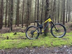 Karbonára Rocky Mountain Slayer 