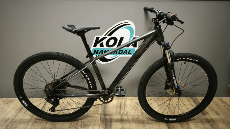 MRX Jangr 27 1x10 2025 chameleon-černý