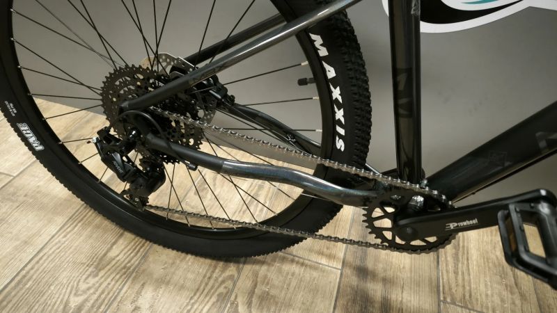 MRX Jangr 27 1x10 2025 chameleon-černý