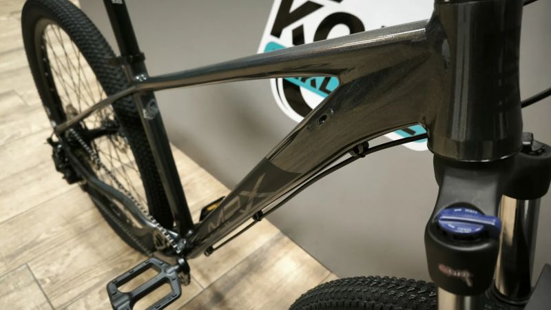 MRX Jangr 27 1x10 2025 chameleon-černý