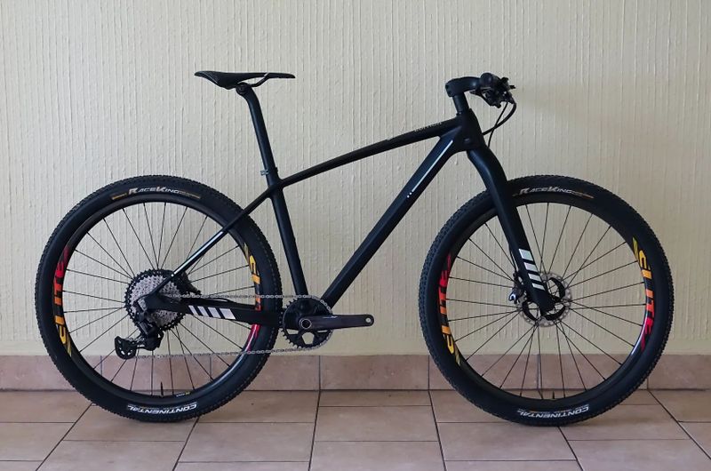 Superlehké horské kolo