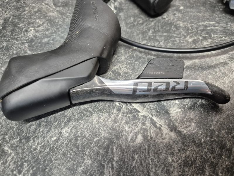 Sram RED eTAP AXS 12sp páky a brzdy