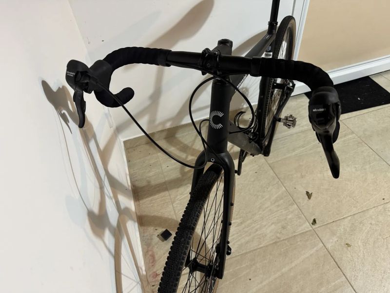 Cannondale Topstone 4, hollowtech - de-facto nové, nájezd do 200km