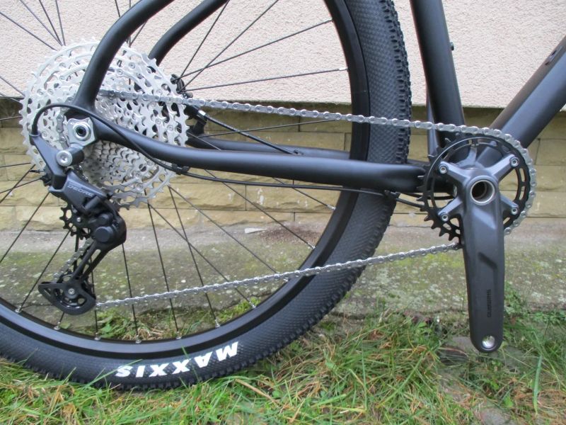 Nové lehké 29" kolo na rámu Maxbike M909 17", Deore1x12, vzduch. vidlice Suntour Raidon, pevné osy
