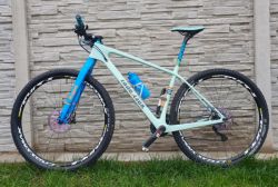 Celokarbonový hardttail 29"