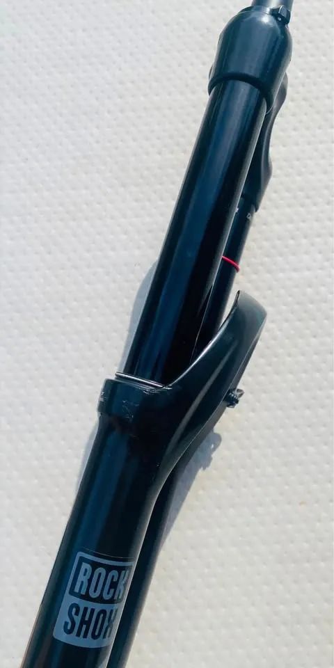 Rock Shox Yari 170 29' DebonAir