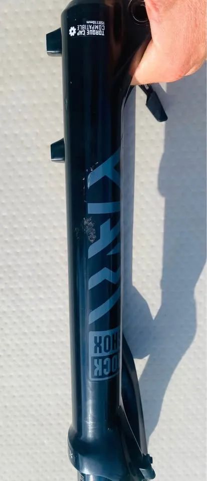 Rock Shox Yari 170 29' DebonAir