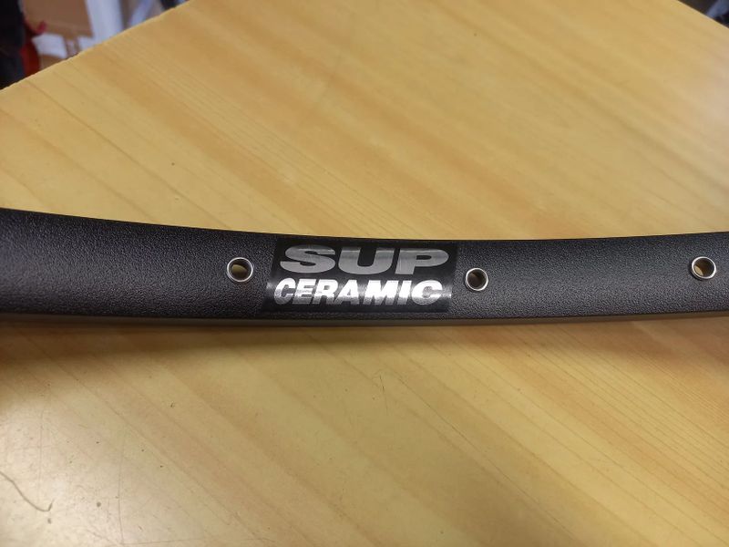 Prodám nový ráfek Mavic CrossMax Sup Ceramic 26" , 26 děr