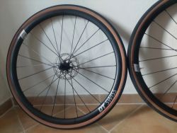 WTB plášě EXPANSE 700x32 TCS Light Fast Rolling. 2kusy