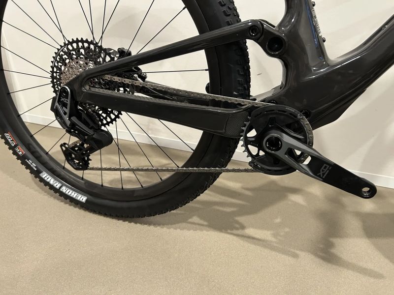 Scott Spark ST 900 Tuned - nové komponenty, na kolo záruka