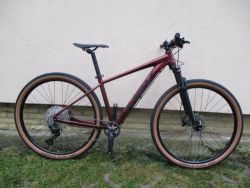 Nové 29" kolo na rámu MRX Sport TB25 17", Deore1x11, vzduch. vidlice Suntour XCR, pevná osa