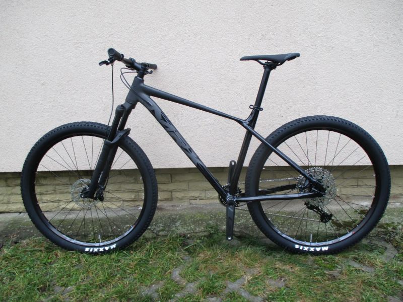 Nové 29" kolo MRX ER25 19,5", Shimano Deore/SLX 1x12, vzduch. vidlice Manitou Machete, pevné osy