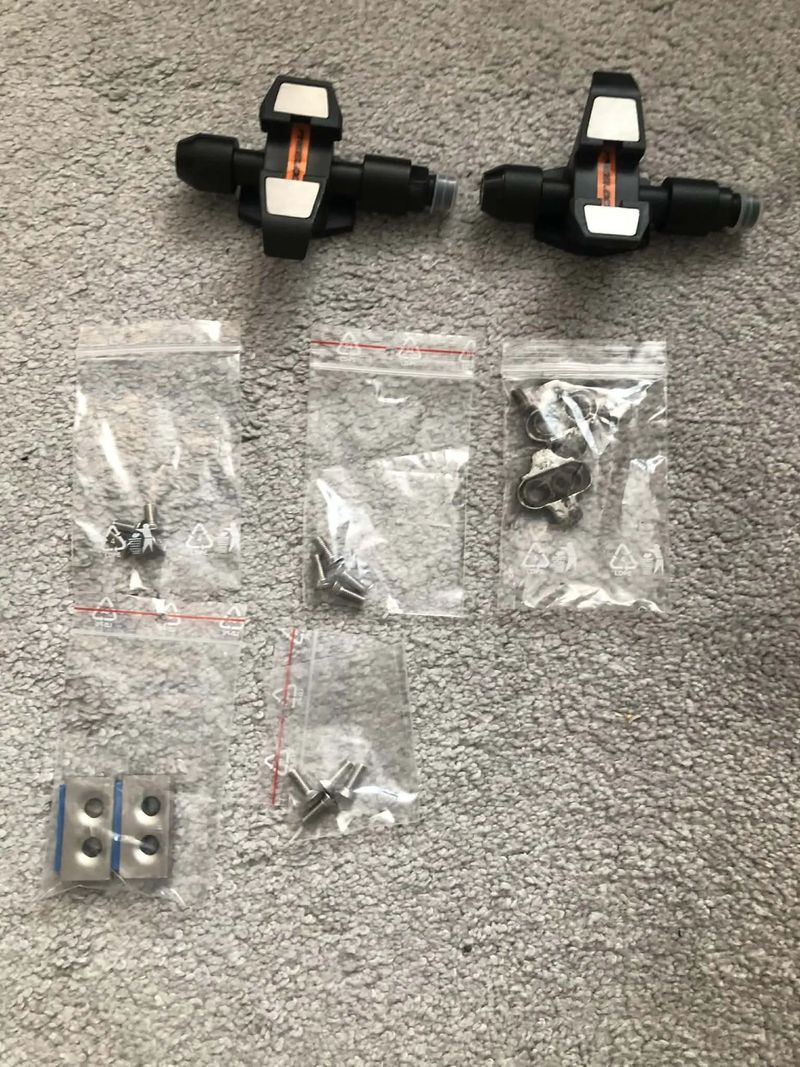 Cyklistické pedály Freelock