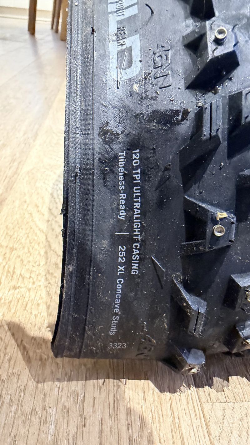 Zimní pláště s HROTY 27,5 x 3.0