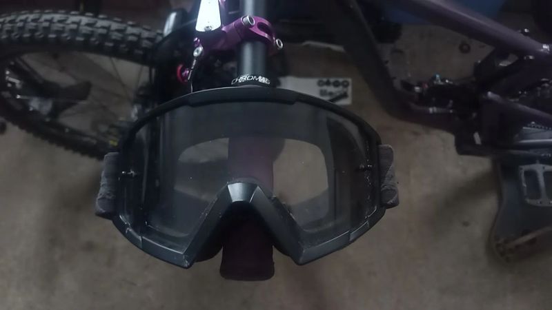 ❗❗RED BULL BRÝLE❗❗