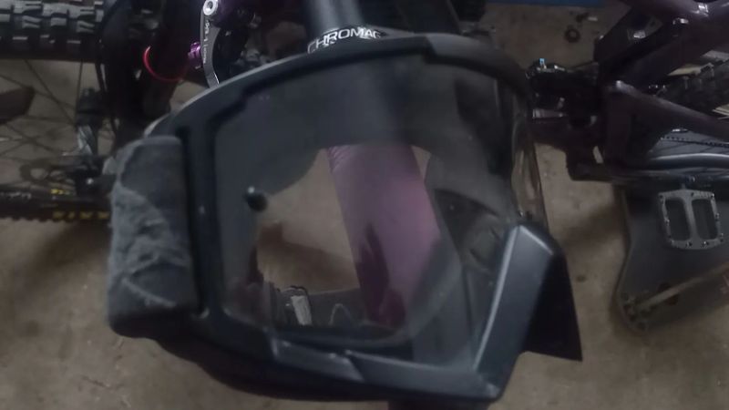 ❗❗RED BULL BRÝLE❗❗