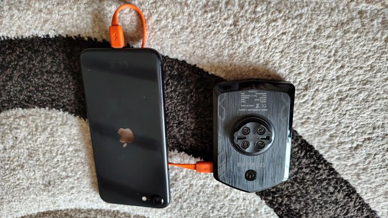 Denní svícení, powerbanka, přední světlo Cyclami Nové