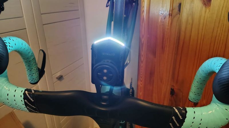 Denní svícení, powerbanka, přední světlo Cyclami Nové