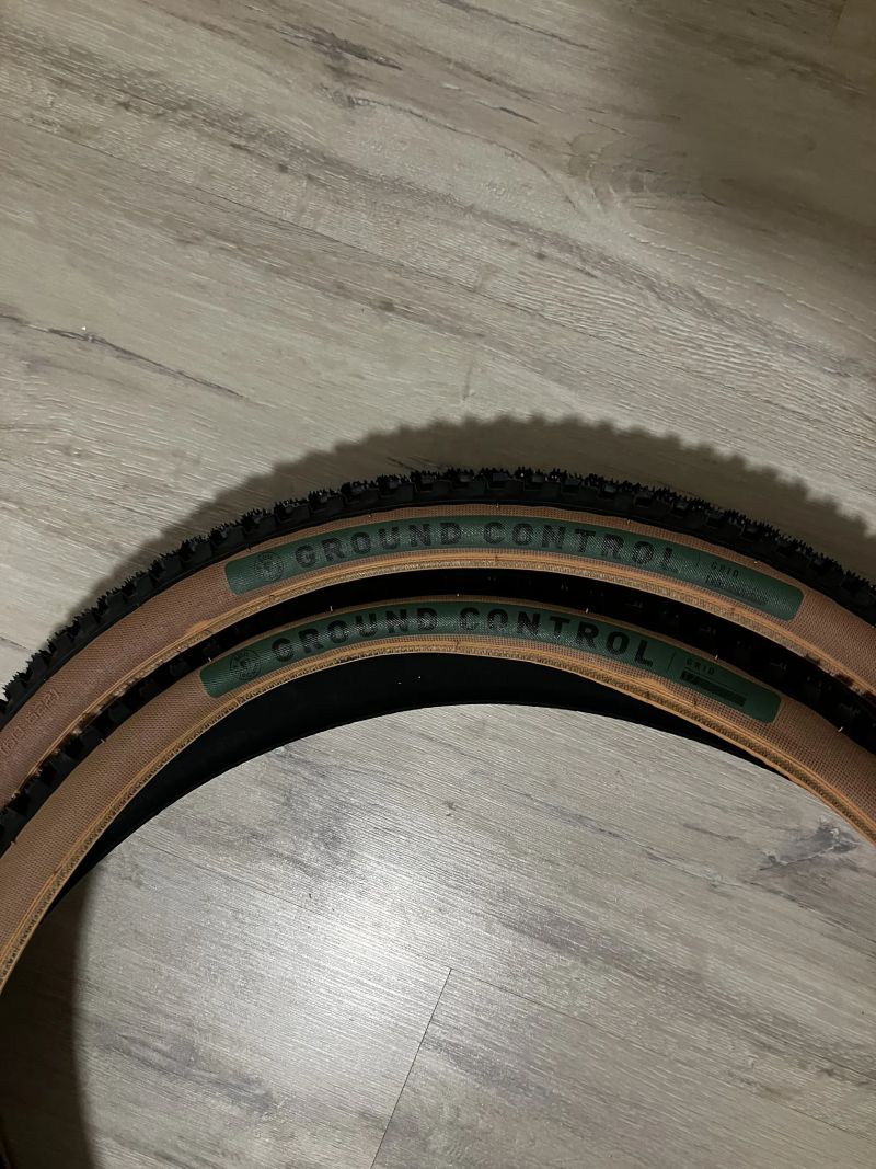 NOVÉ pláště Specialized Ground Control Grid T7 29x2.35