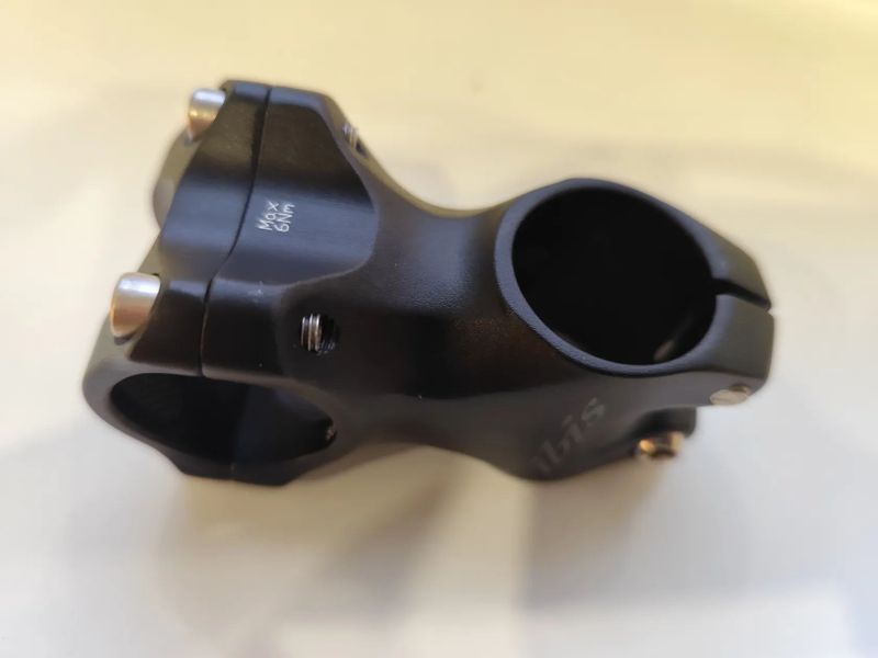 Představec 2x MAX1 , IBIS, 31,8