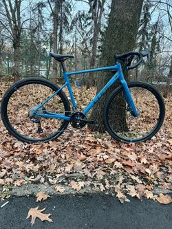 Gravel kolo Cube Nuroad Race 2024