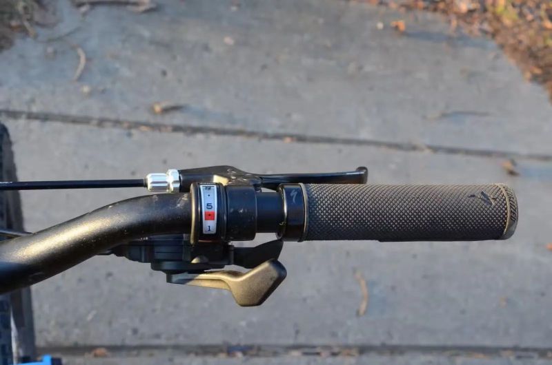 Specialized Fatboy 24 – dětský + 1 řídítka navíc