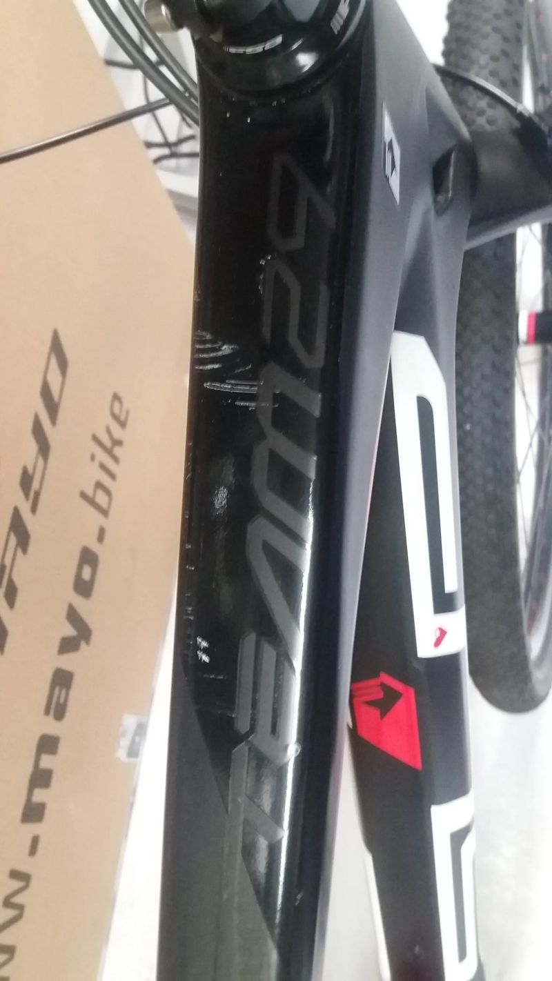 Karbonové kolo SUP 29" Deore/XTR 1x11 - vel.19"