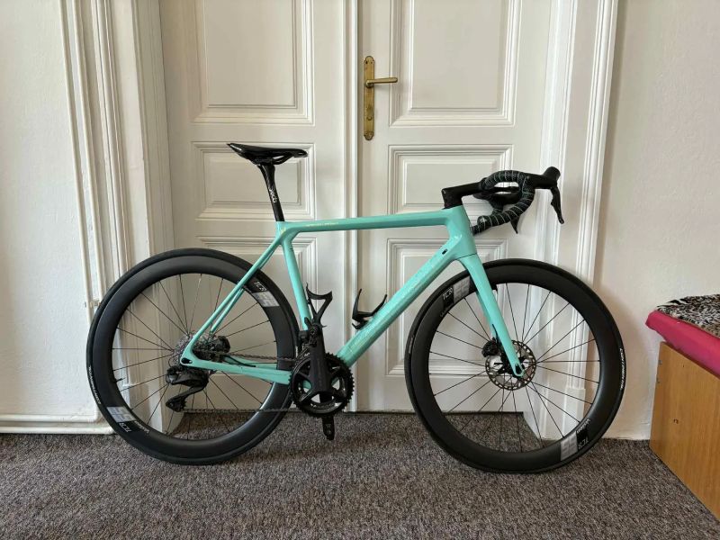 Bianchi Specialissima Disc Ultegra Di2 12sp. vel. 57