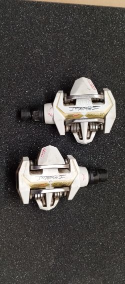 Nášlapné pedály TIME ATAC XS Absalon limited, téměř nové