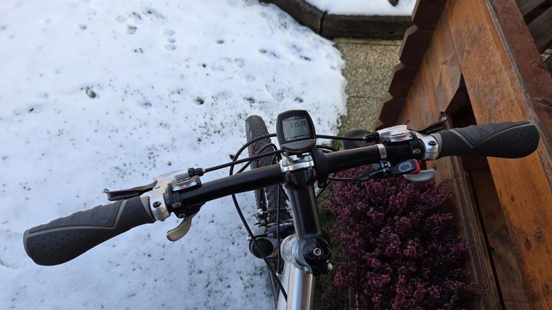 Trekové kolo Merida Crossway TFS 900-Sport-V vel. 19" 168-183cm nevyužité jako NOVÉ.