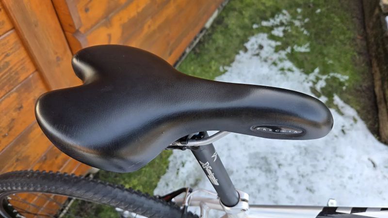 Trekové kolo Merida Crossway TFS 900-Sport-V vel. 19" 168-183cm nevyužité jako NOVÉ.