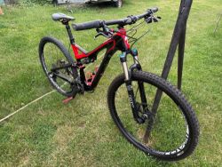Specialized Stupjumper Expert Carbon 