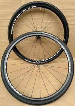 Galusková kola REMERX RTX, FORCE Team Disc SP CL + galusky TUFO Flexus Primus 33 mm